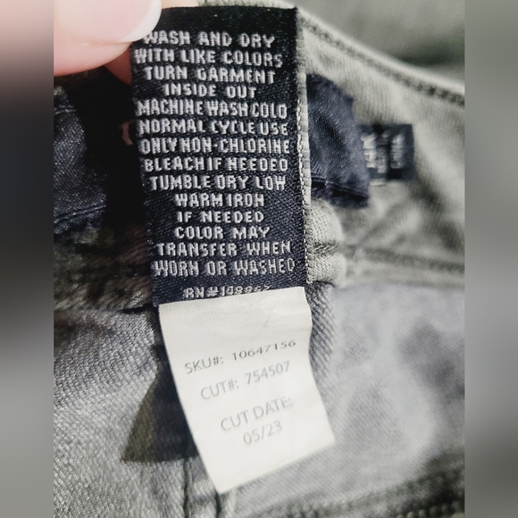 Torrid Women’s Skinny Jeans Gray Stretch Denim Size 14R Mid Rise Casual Pants - Picture 10 of 10